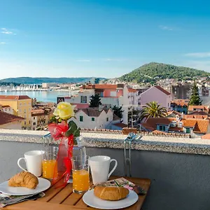 Kokolo With Sea View Split